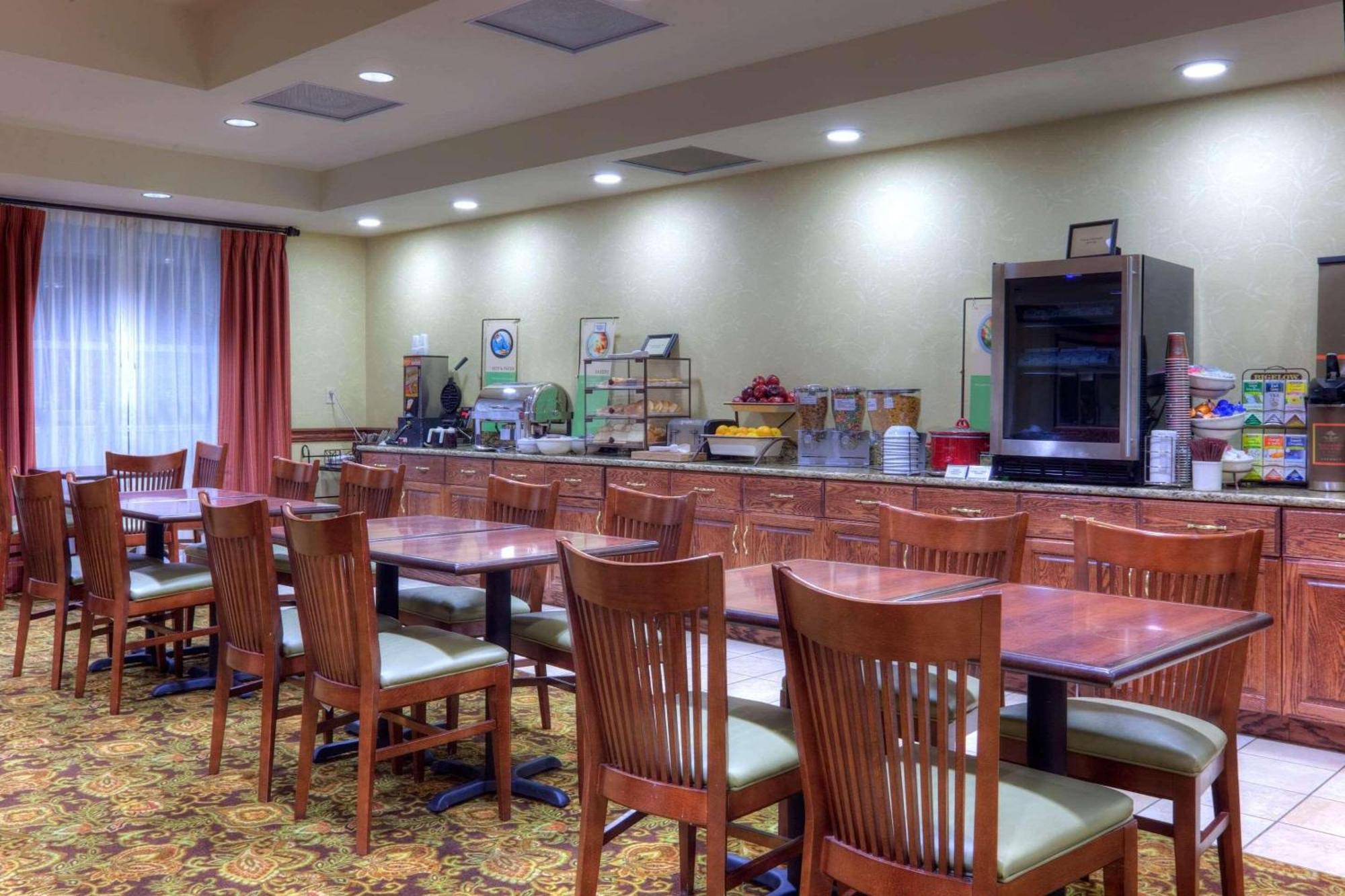 Country Inn & Suites By Radisson, Fredericksburg, Va 외부 사진