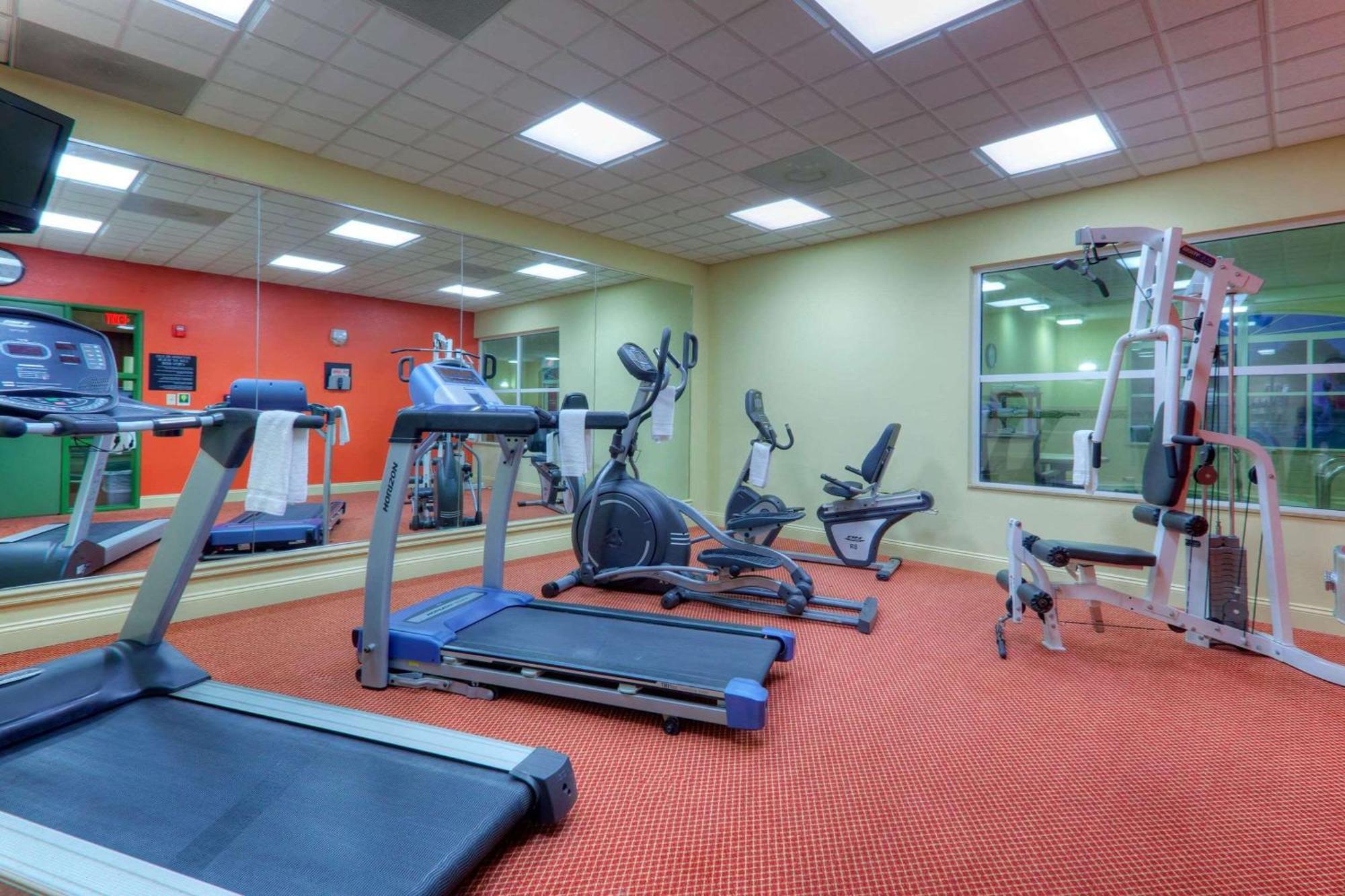 Country Inn & Suites By Radisson, Fredericksburg, Va 외부 사진